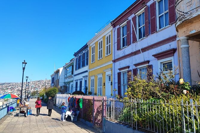 2 Hour Walking Tour in Valparaiso - Paseo Dimalow, then churches that tell you who settled here
