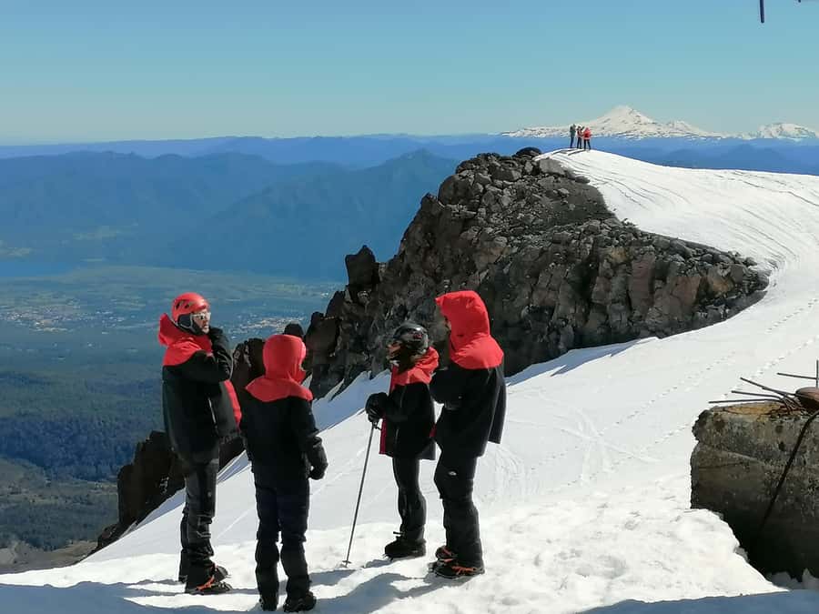 Ascent to Villarrica volcano 2,847masl, from Pucón - Reaching the crater outlook: timing and what you should look for