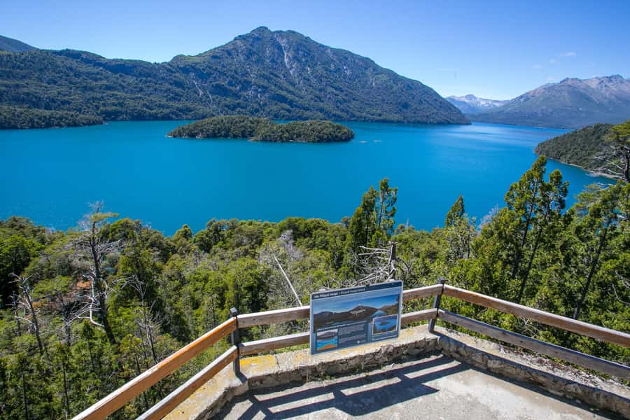 Bariloche: Cerro Tronador Tour - Guides and drivers: the difference between seeing and understanding