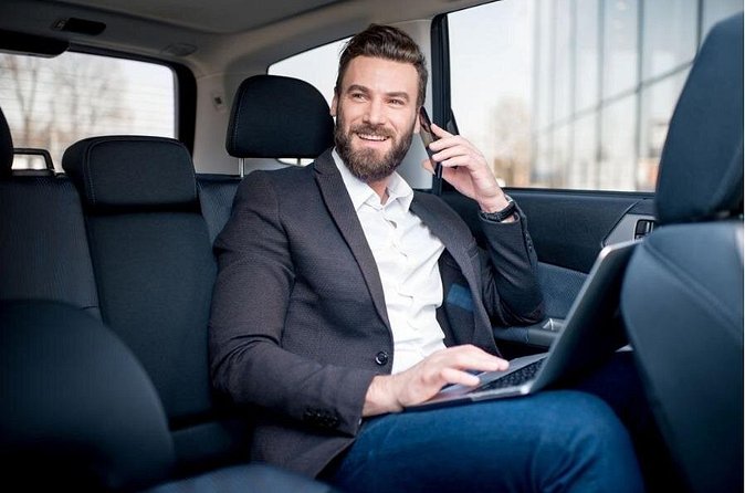 Biggvee Premium Airport One Way Transfer - The In-Car Perks: Wi-Fi, Bottled Water, and Driver Help That Counts