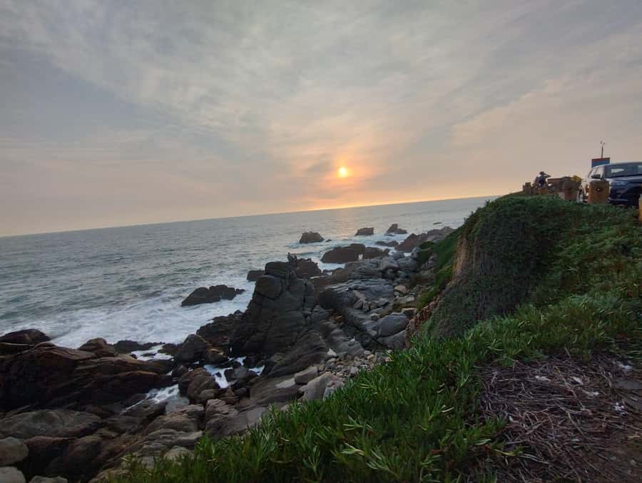 Bike ride along the coast of Viña del Mar or Valparaíso, you choose! - Should You Book This Bike Coast Tour?