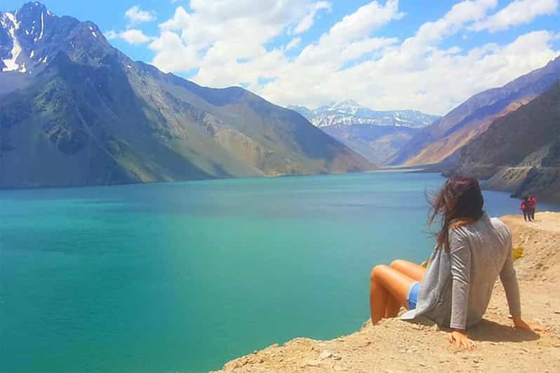 Cajon Del Maipo Including Wine with Picnic and Empanada - Casa Chocolate in San José de Maipo: your 40-minute reset