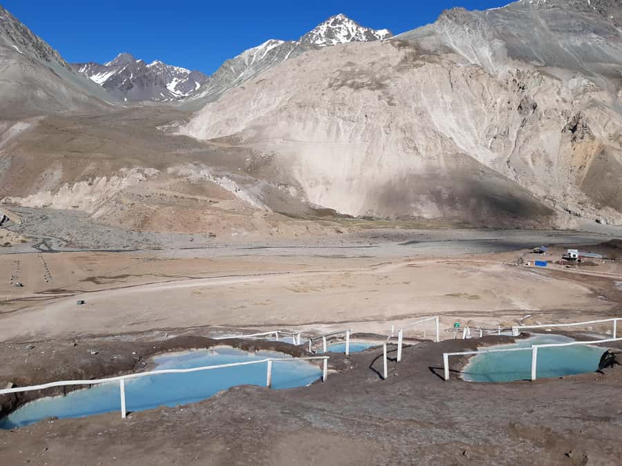 CAJON DEL MAIPO TOUR + TERMAS COLINA + EMBALSE EL YESO AND PICNIC - First, the long scenic morning drive from Santiago