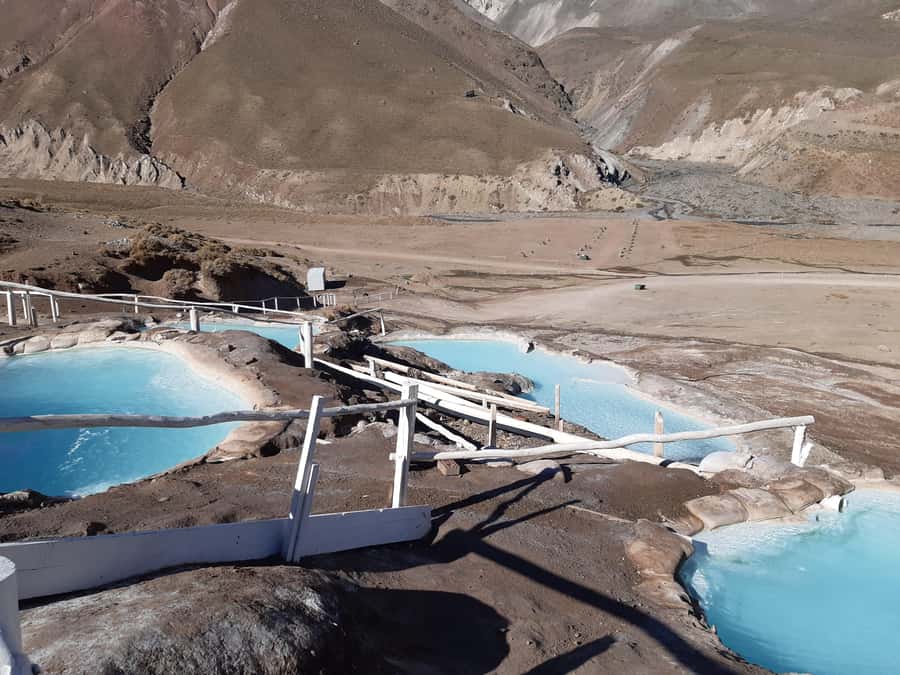CAJON DEL MAIPO TOUR + TERMAS COLINA + EMBALSE EL YESO AND PICNIC - El Yeso Reservoir: altitude views, turquoise water, and a short hike