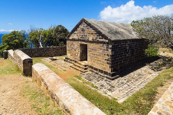 Discover the Best of Antigua Sightseeing Tour - Eagle Transfers - Stop 1: Betty’s Hope, Antigua’s sugar-plantation past