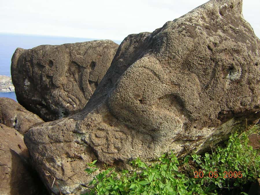 Easter Island: 2 Full Days Private Tour - Entrance fees and food: the real budget math