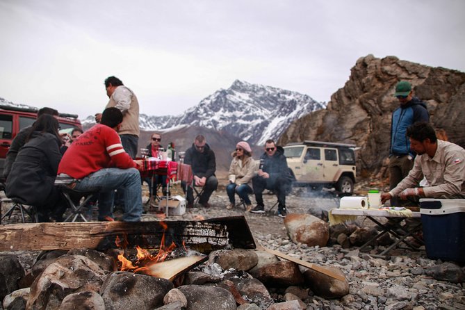 Embalse el Yeso and Termas del Plomo in semi-private 4x4 - FAQ