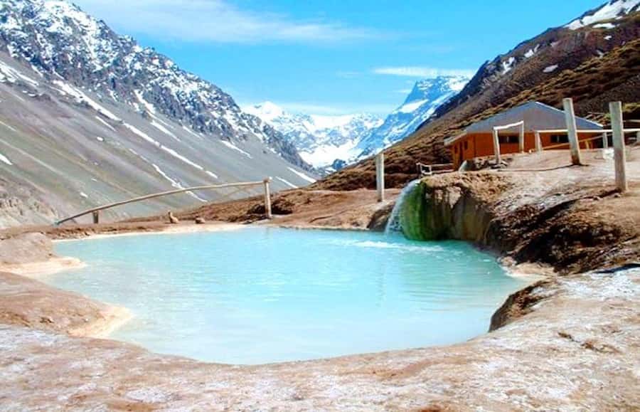 Embalse el Yeso + Termas de Colina with picnic - Full day - Getting picked up, traveling in a minivan, and timing your day right