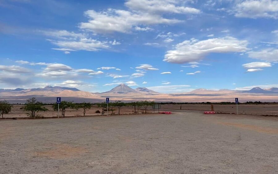 Explore Moon Valley with Sunset, Snacks and Refreshments - What This 5-Hour Moon Valley Tour Feels Like