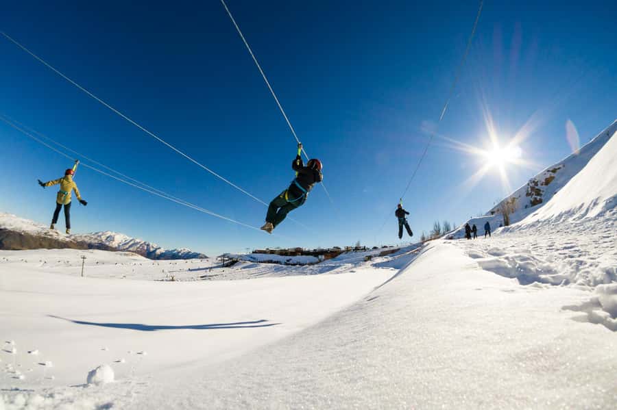 Farellones Park Tour: Snow Adventures - The rental stop, so you do not freeze (or overpack)