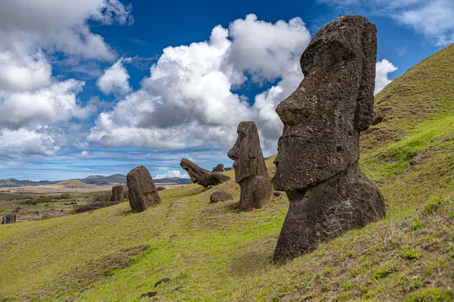From Hanga Roa: Easter Island Highlights 2-Day Tour - Day 1 on the South Coast: Vaihu to Anakena