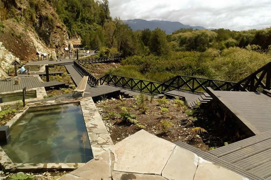 From Puerto Varas: Full Day to Termas del Sol & Cochamo Valley - Who this tour suits best