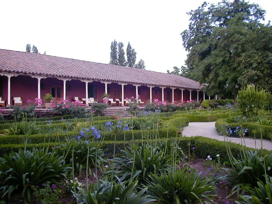 From Santiago: Maipo Valley Wine Tour - The big-name Maipo estates you might see, and how to approach them