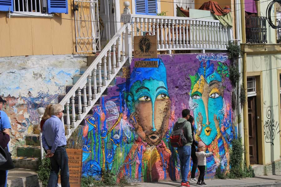 Full Colors: Valparaíso and Viña del Mar - Transfers, group timing, and who this is best for