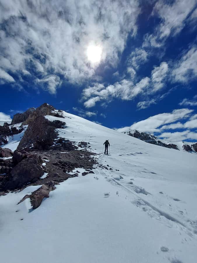 Full-Day Trek to Cerro El Pintor from Santiago - Price and value: is $215 per person fair for a high-altitude day?