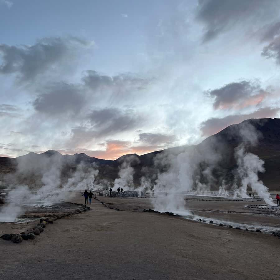 Geysers del Tatio: Sunrise and breakfast in Atacama - Why El Tatio Sunrise Feels Like Another Planet