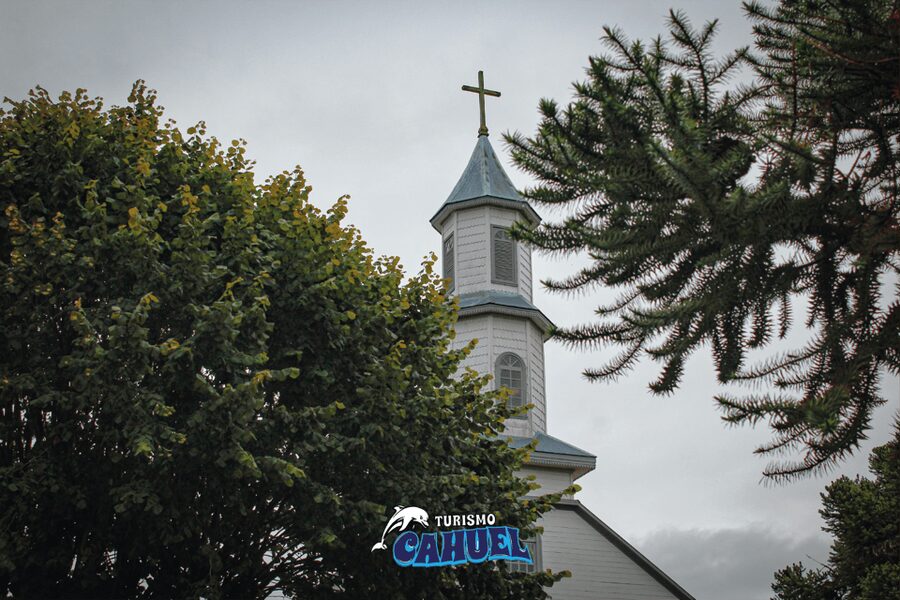 Inner Coast of Chiloé: Road and Sea. - Quemchi villages: your calmer ending after the big photo stop