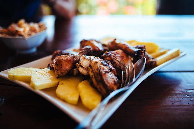Nicole's Table - All about Jerk - Lunch on the veranda: more than jerk meat, more than one course