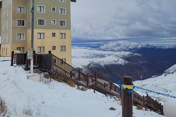 Panoramic Andes Valle Nevado and Farellones - Valle Nevado: aiming for the public area, with an El Colorado backup