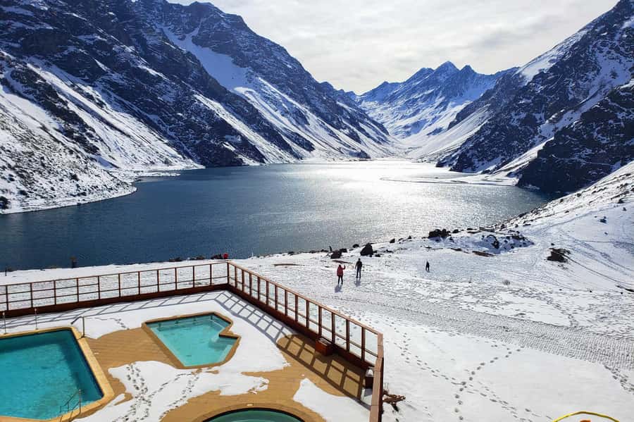 Portillo & Laguna del Inca with Lunch at the Hotel Portillo - Paso Internacional Los Libertadores: quick, scenic, and real