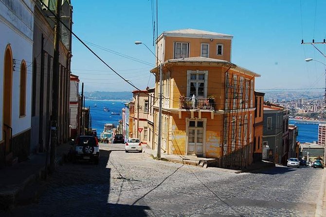 Private Santiago Hotel or Airport Arrival Transfer to Viña del Mar or Valparaiso - Dropping Off in Viña del Mar or Valparaiso, Including the Port Reality