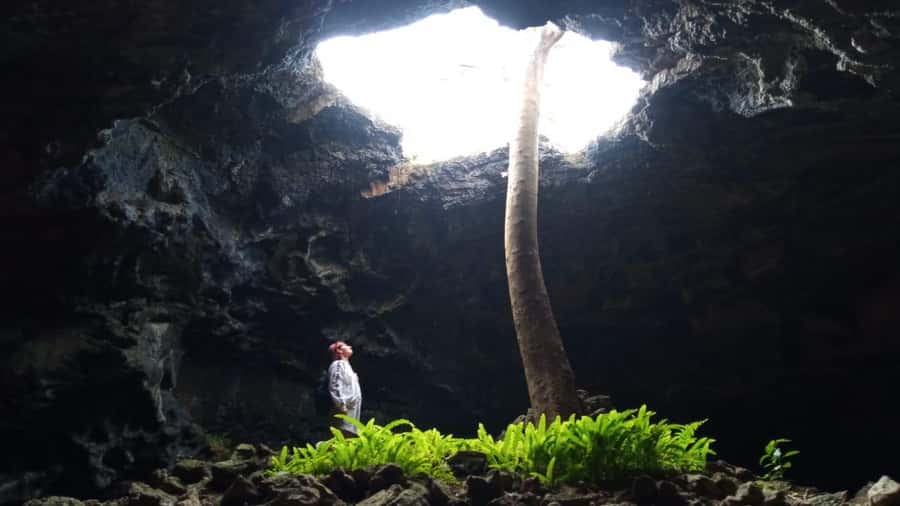 Private Tour: The Underground World of Rapa Nui Caves - Ahu Te Peu moai platform: sacred stone and what craftsmanship meant