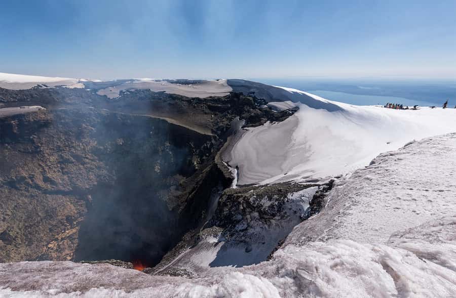 Pucón: Villarrica Volcano Climb - Reaching 2,847 Meters: Crater Views, Fumaroles, and 360 Degrees