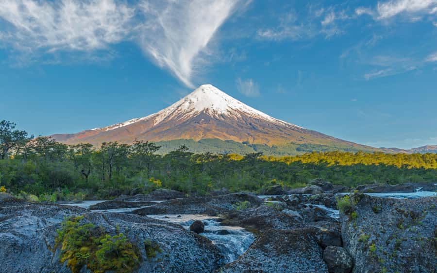 Puerto Varas: Osorno Volcano Day Trip by Air-conditioned Van - From Puerto Varas to Osorno in an air-conditioned van