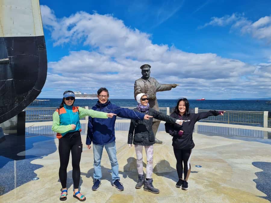 Punta Arenas: Magallanes National Reserve and City Tour - Plaza Muñoz Gamero and Plaza de Armas: your quick city orientation on the ground