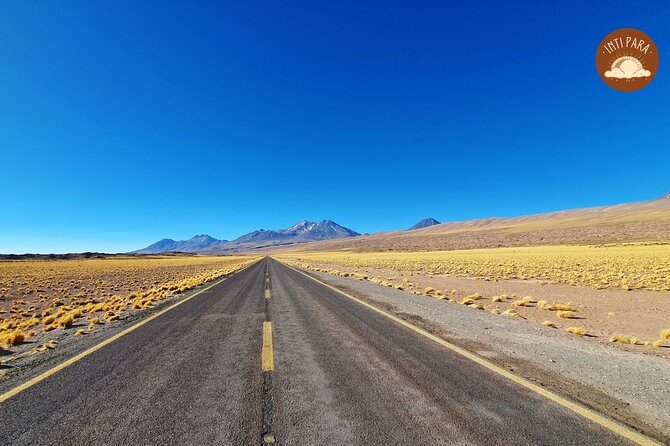 Red Stones and Altiplanic Lagoons - Socaire and Toconao: villages that give context to the scenery