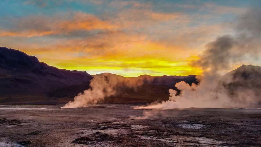 San Pedro de Atacama: El Tatio Geysers & Machuca Lagoon Trip - El Tatio and Machuca Lagoon in one solid 7-hour outing