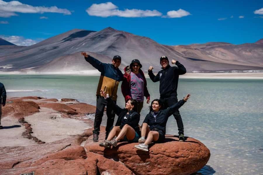 San Pedro de Atacama: Red Rocks and Aliplanic Lagoons - Piedras Rojas, Salar de Talar, and red rock photo stops