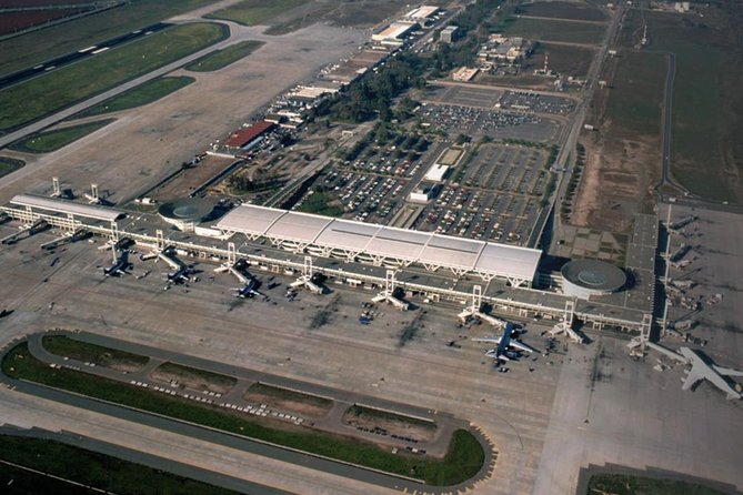 Santiago Airport Private Arrival Transfer - A Short, Comfortable Ride Straight to Your Santiago Hotel