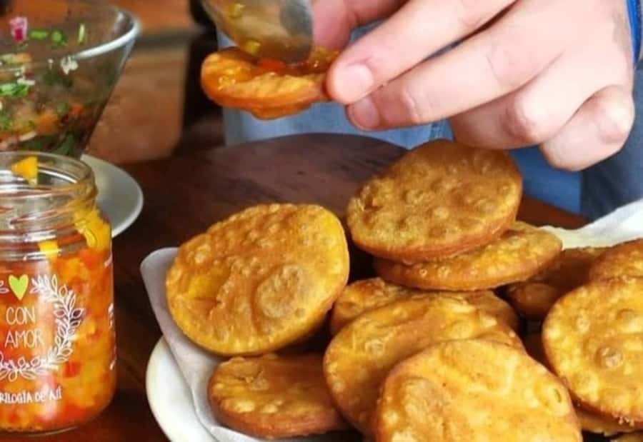 Santiago: Best Street Food Tour With A Local Guide - Mercado Central: when markets become your tasting lab (30 minutes)