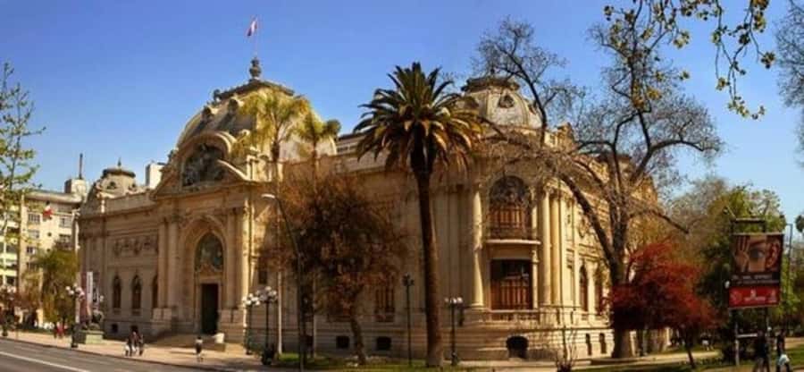 Santiago: Best Street Food Tour With A Local Guide - How transit works on this route, and why it saves your energy