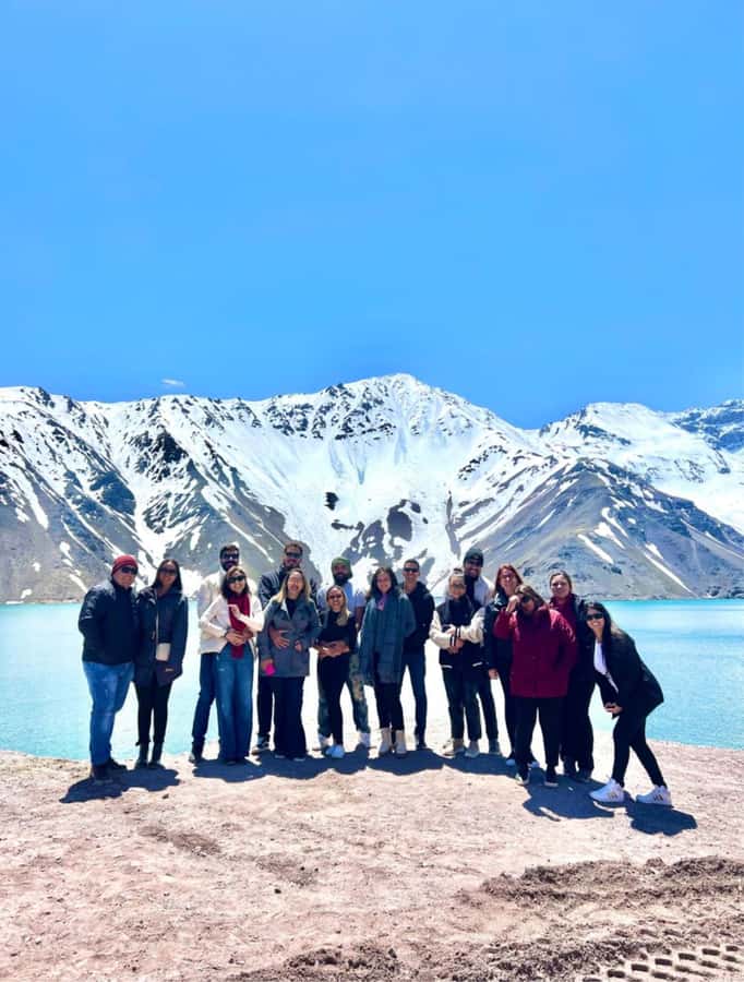Santiago: Cajon del Maipo & Embalse El Yeso Trip with Picnic - Cajón del Maipo morning: breakfast time and gorge views