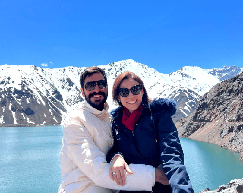 Santiago: Cajon del Maipo & Embalse El Yeso Trip with Picnic - The Cajón del Maipo picnic with wine: what you get and how it feels