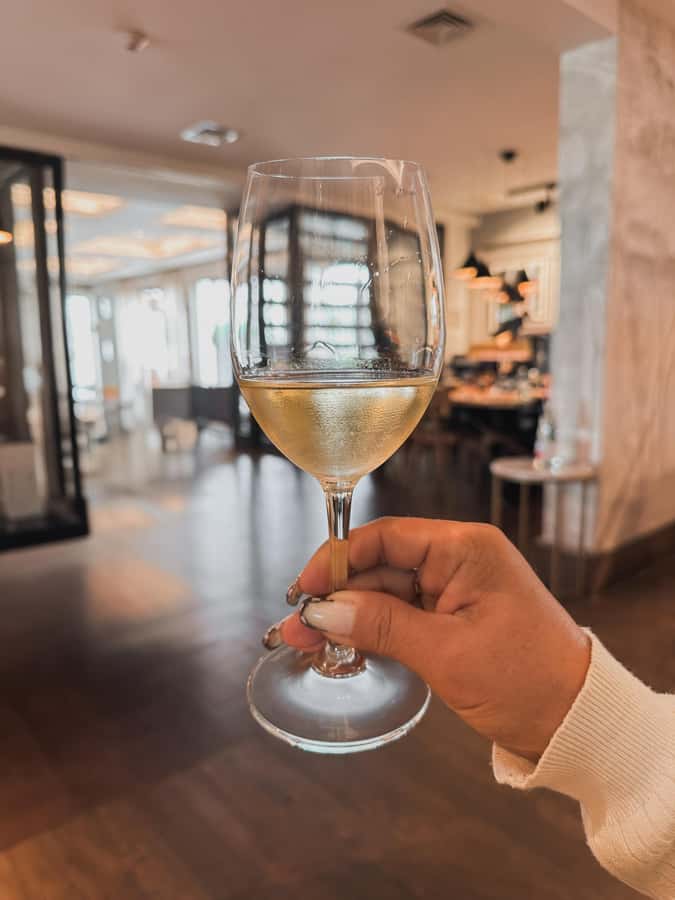Santiago: Casa del Bosque Winery with Tasting and Lunch - Casa del Bosque in the Casablanca Valley, what makes it a good half-day