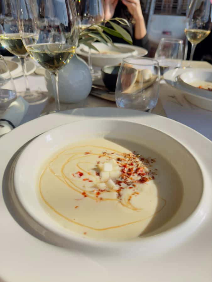 Santiago: Casa del Bosque Winery with Tasting and Lunch - Photo tips that actually help
