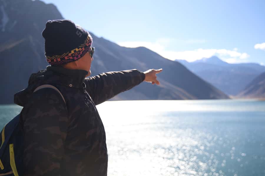 Santiago: Full day Embalse del Yeso, Casa de Chocolate, picnic & Hot Springs - Lunch at the local restaurant: not included, but time exists