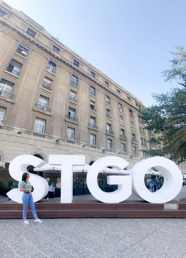 Santiago: Guided City Tour through the historic center of Santiago - Plaza de Armas and the Cathedral: the civic heart