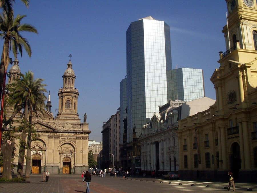Santiago: Guided Full-Day Walking Tour with a Chilean Lunch - Entering Santiago by foot, then riding the city like locals