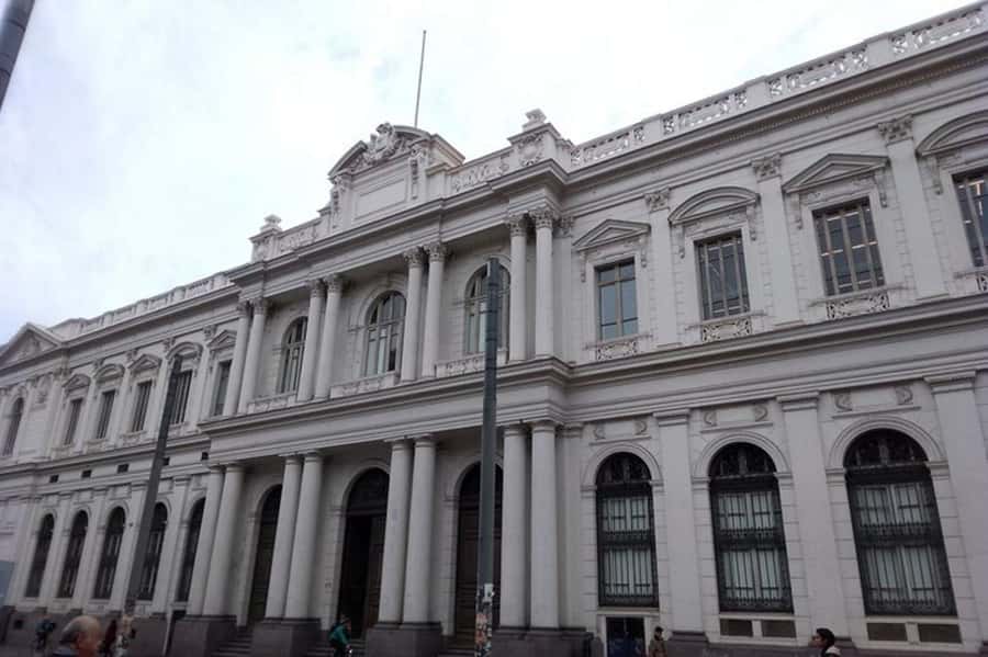 Santiago: Guided Walking Tour of the Historical Old Town - Key points before you lace up
