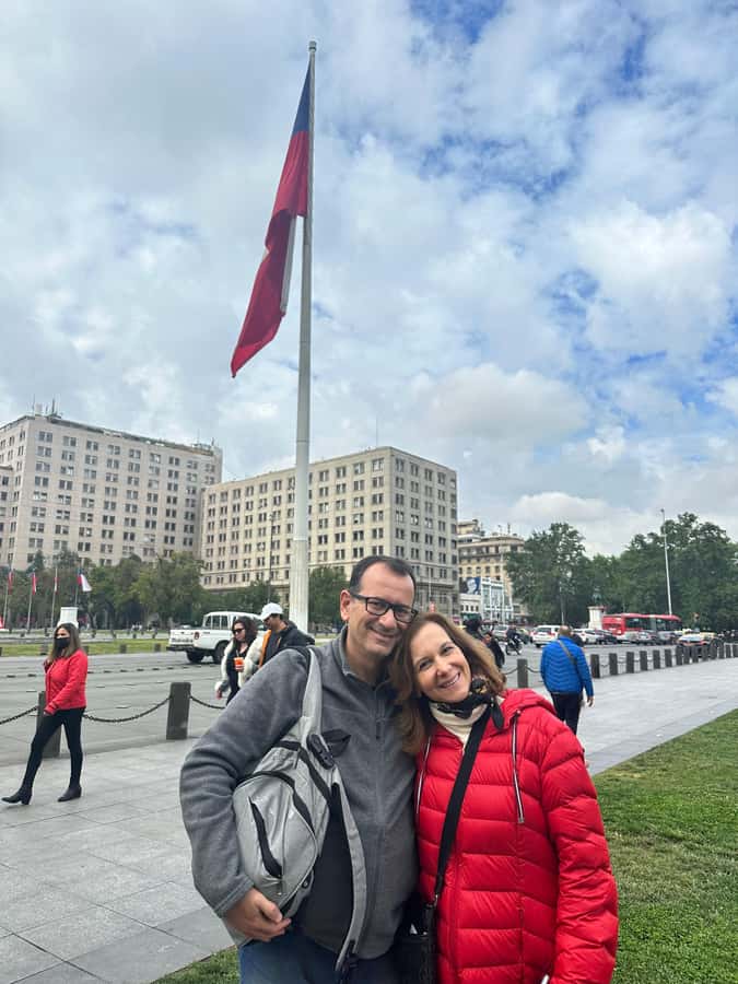 Santiago: Guided Walking Tour through the Historic Center - La Moneda Palace: seeing the President’s office from the city side