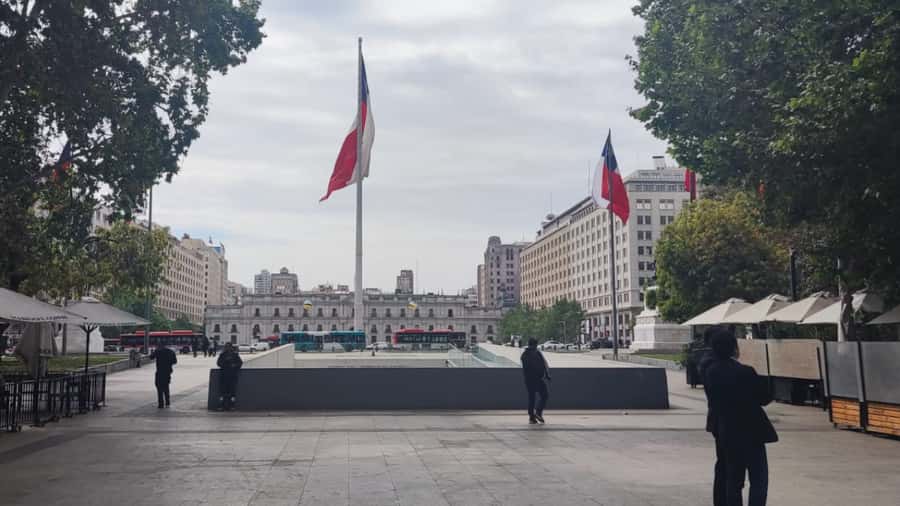 Santiago: Highlights Private City Tour - Barrio Lastarria, street art and the old-meets-new effect