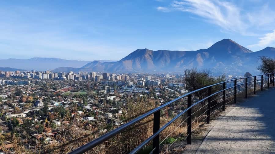 Santiago: Highlights Private City Tour - San Cristobal Hill funicular ride and panoramic photo stops