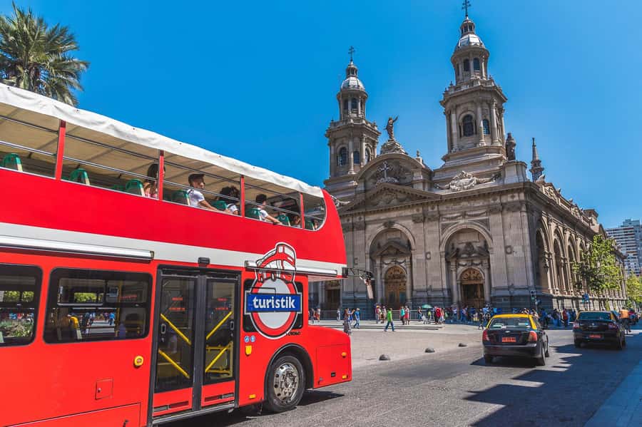Santiago: Hop-on Hop-off Bus Day Ticket with Audio Guide - Your Day on the Bus: Start Smart at Parque Arauco