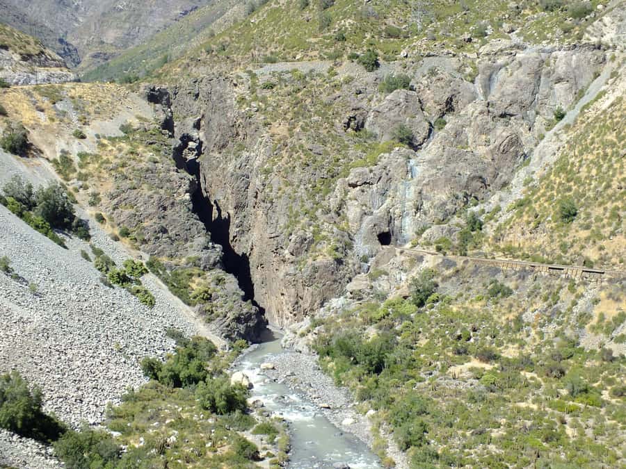 Santiago: Inca Lagoon and Vineyard Visit with Wine Tasting - Leaving Santiago for Portillo: the day starts long, but the payoff is real