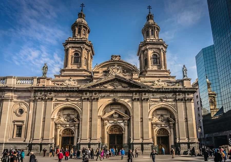 Santiago : Must-See Sites Walking Tour With A Guide - Plaza de Armas: Cathedral (1748) and the City’s Civic Heart