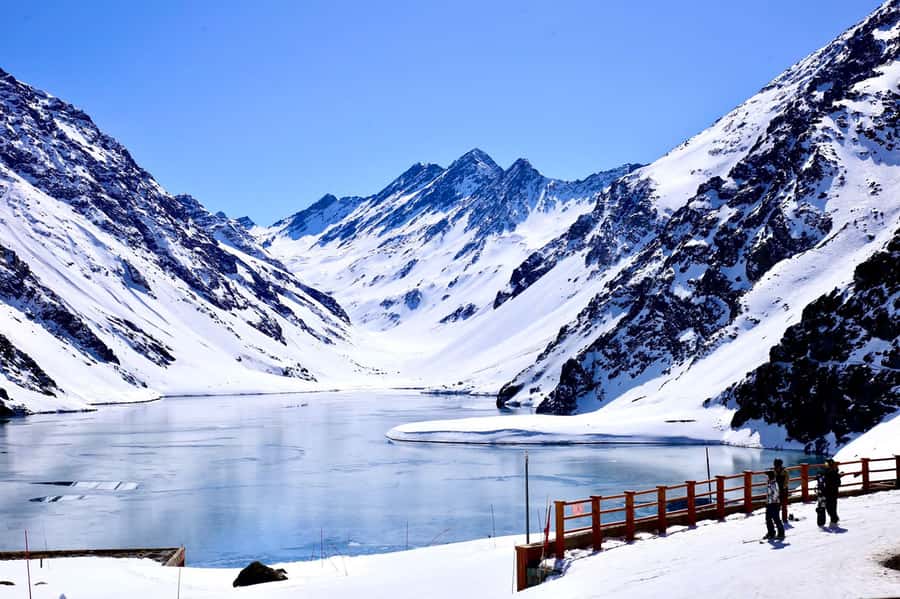 Santiago: Portillo and Laguna del Inca Day Trip with Picnic - Why Portillo and Laguna del Inca feels like two trips in one
